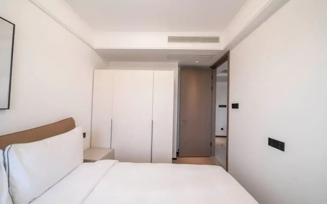 Tyms Hongqiao Deluxe 3BR 2BA APT