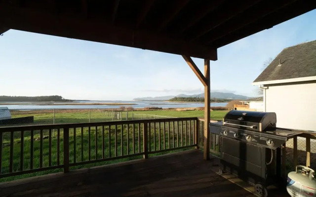 The Sandlake View