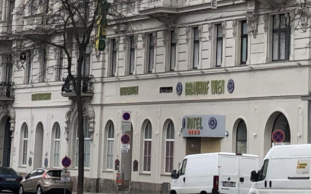 Отель Tourotel Mariahilf вид на фасад