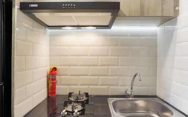 Modern Look And Nice Studio Transpark Bintaro Apartment