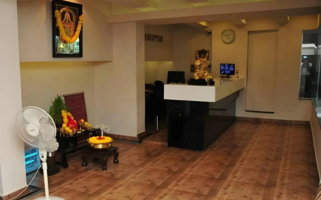 Hotel Aditya Palace