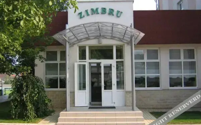 Zimbru Hotel