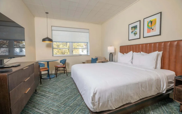 The Holbrook Hotel