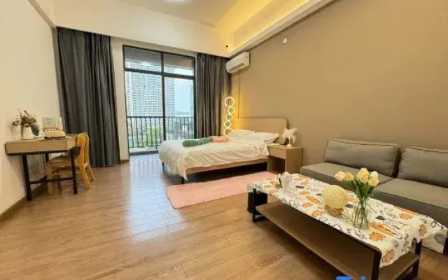Shenzhen Chuangsheng International Apartment (Guangmingcheng High-Speed Railway Station)
