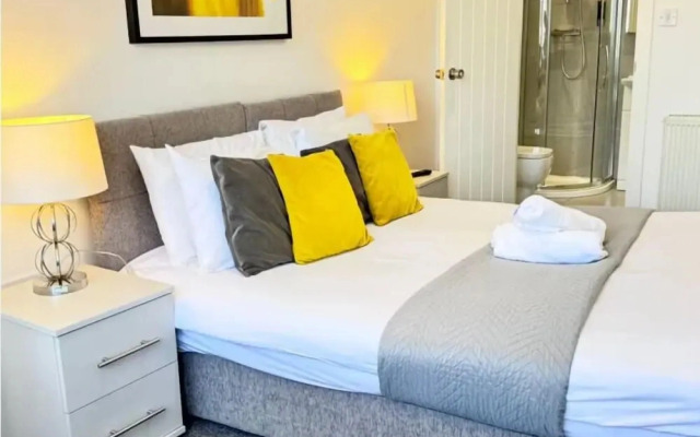 Ox Heathrow Stay
