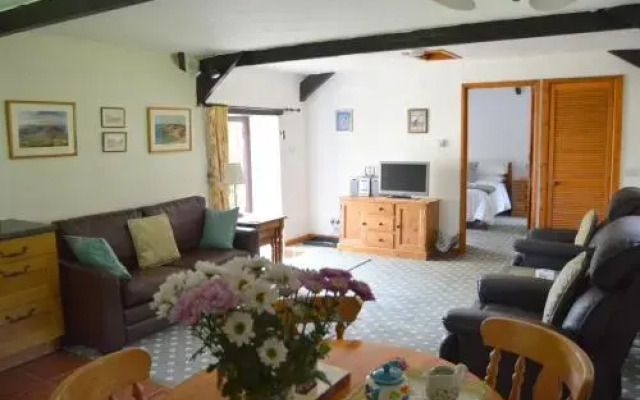 Windbury Cottage