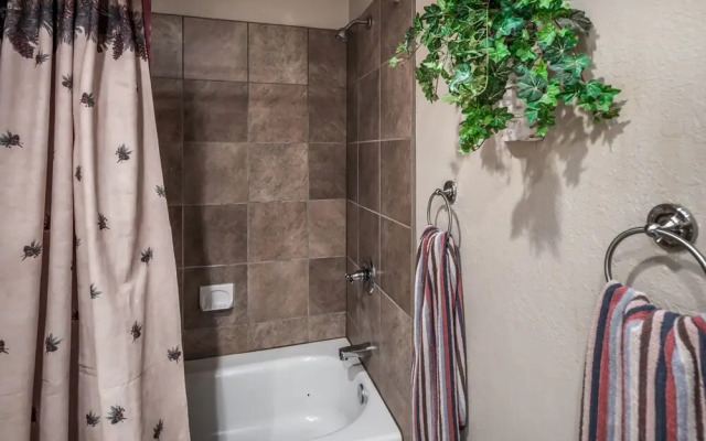 Ruidoso Three-bedroom