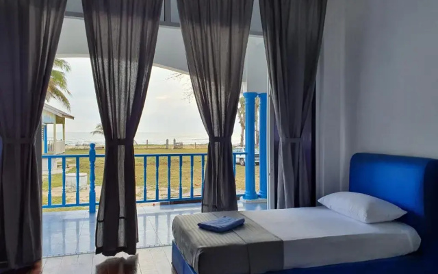 ALA Beach Lodge - Ketapang Homestay