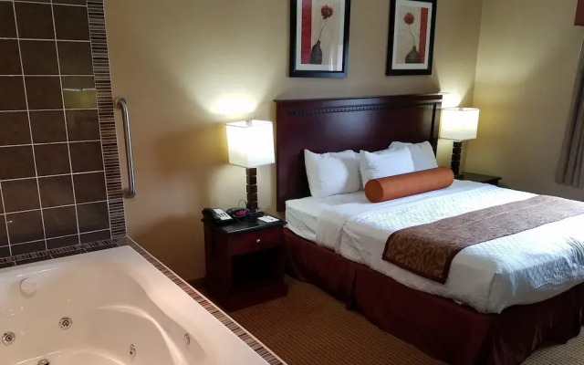 Hotel Lincoln Inn on Route 66 and near I-55