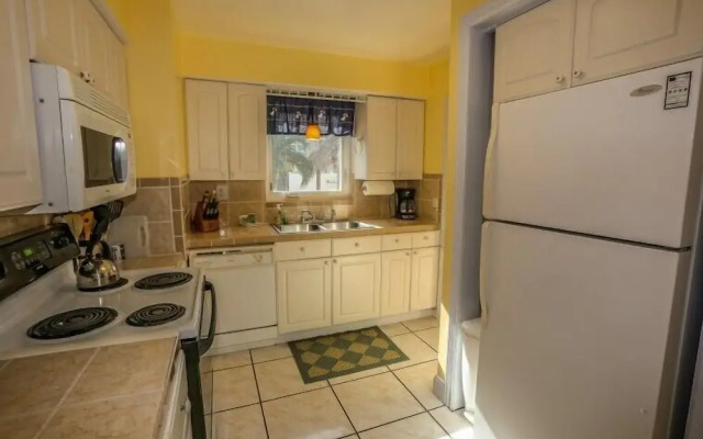 4870 Coquina Rd