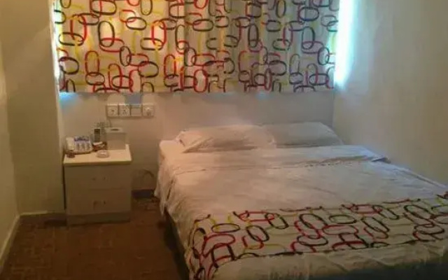 Baisheng Hotel