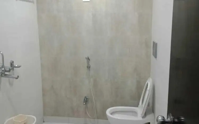 Hotel Mandakini Lush