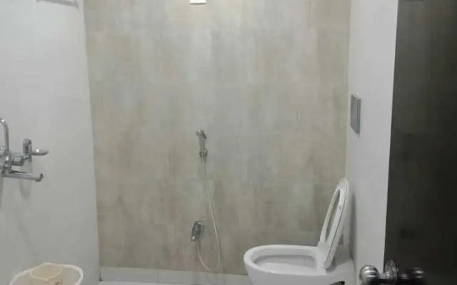 Hotel Mandakini Lush