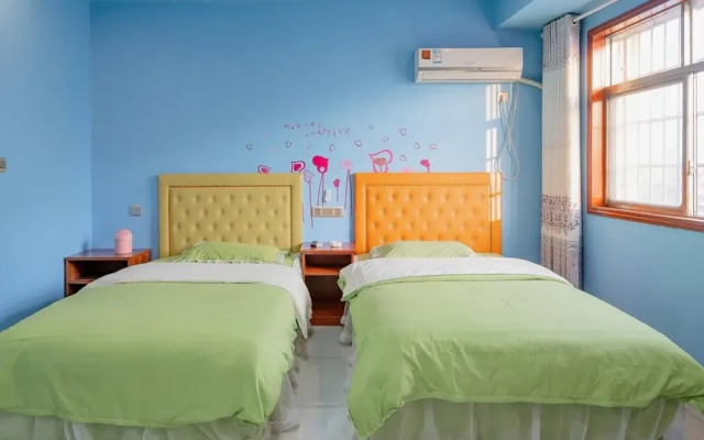 Zhangjiajie Memeda Theme Hotel