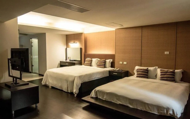 Katherine Plaza Hotel