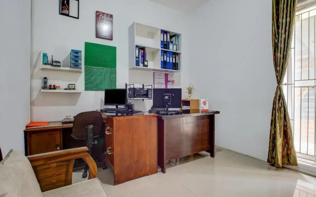 OYO 90059 Shakilla Home Cianjur