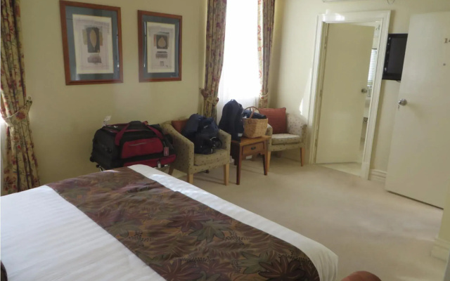 Royal Exchange Hotel