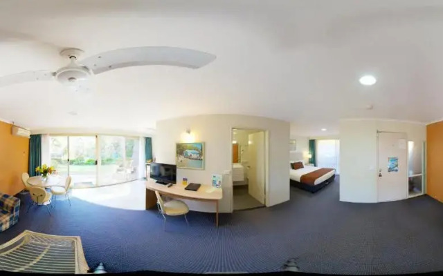Fairway Motor Inn