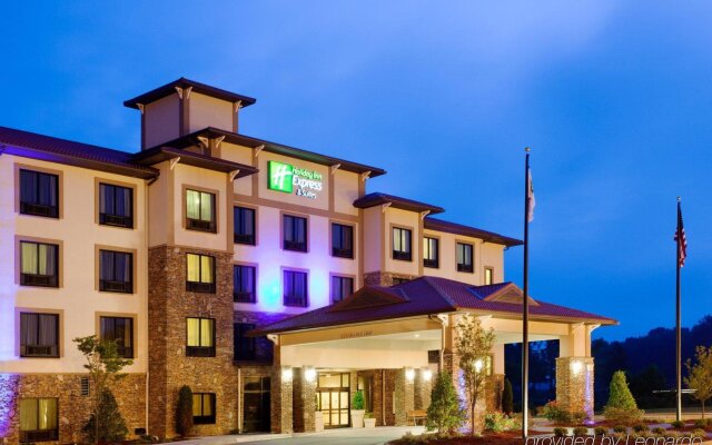 Holiday Inn Express Hotel & Suites Lexington Nw-The Vineyard in Lexington, United States of America from 226$, photos, reviews - zenhotels.com hotel front