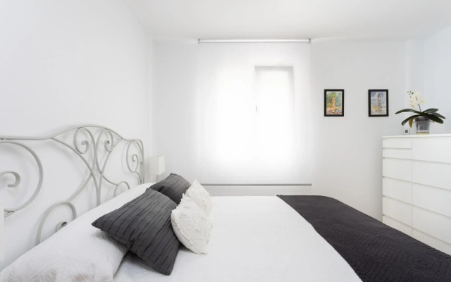 Home2Book Elegance City Center Apartment