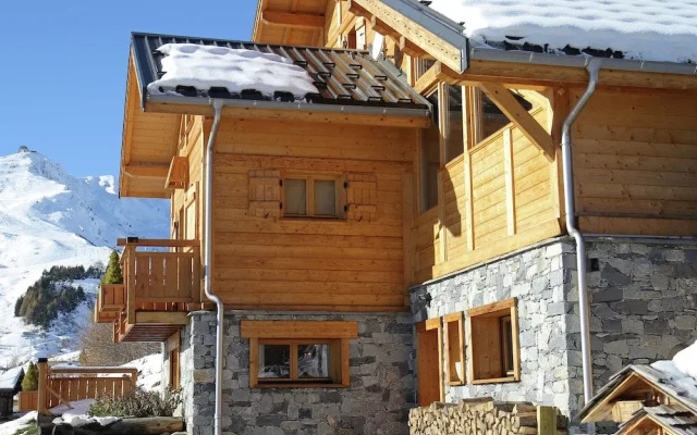 Comfortably Furnished Chalet Just 80 m. From the Slopes