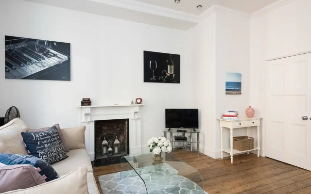 Fabulous 2BR Flat next to Harrods