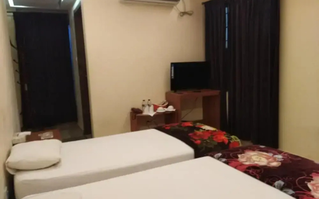 Bottomhill Palace Hotel