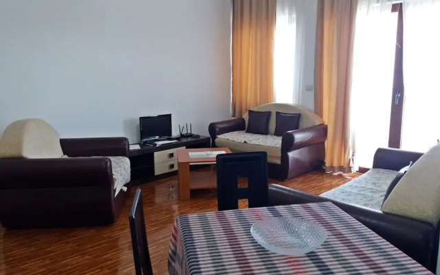 Villa Oasis with swimming pool