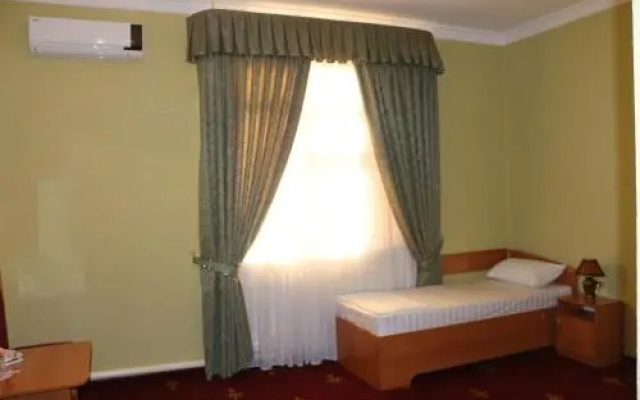 Real Hotel