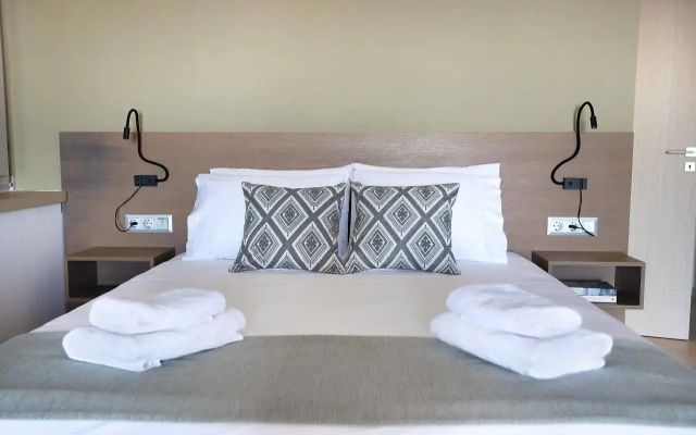 Armantanis Luxury Suites