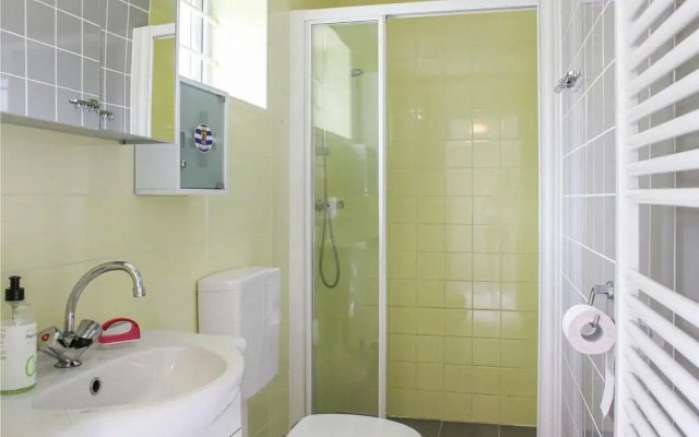 Amazing Home in Bruinisse With 2 Bedrooms and Wifi