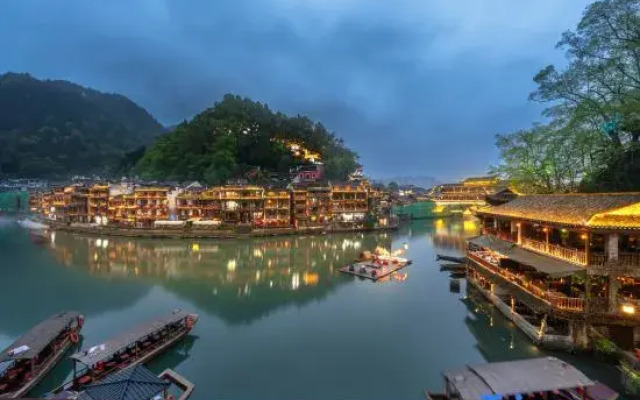 Miss Dong’s River View Homestay, Fenghuang Ancient Town