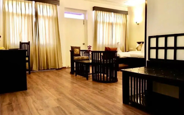 Hotel Glitz