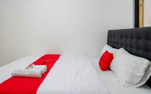 RedDoorz @ Demangan Sari Residence