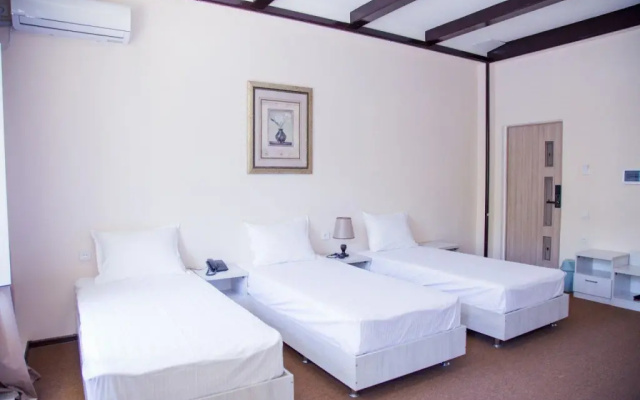 Continent Hotel