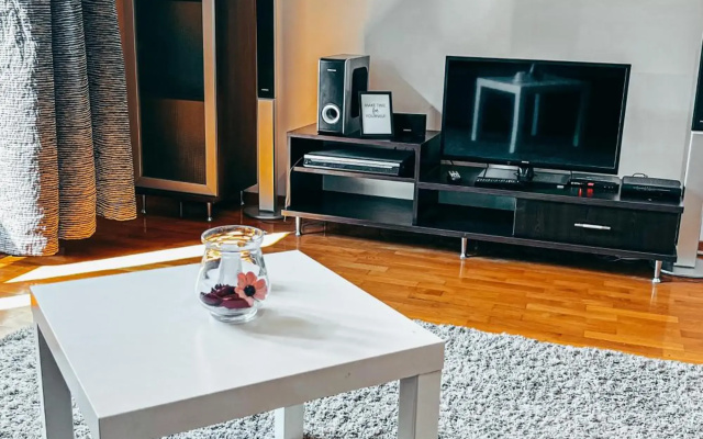 He-Ra apartment 6