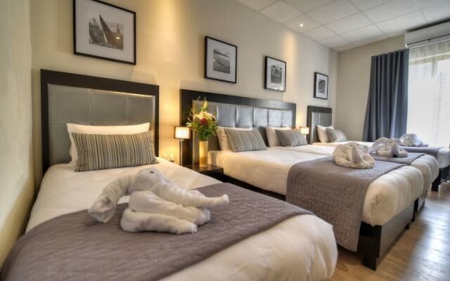St. Julian's Bay Hotel вид на фасад
