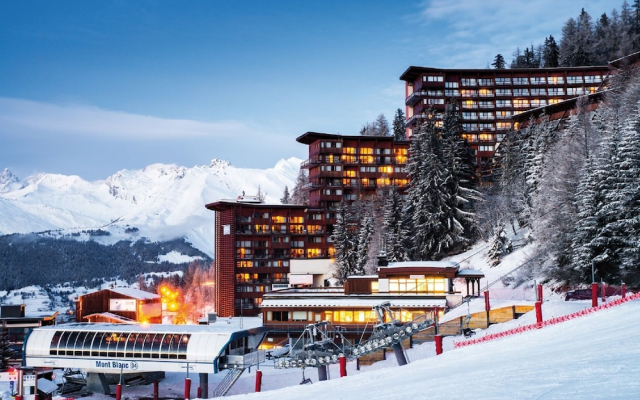 Stylish Stay Near Ski
