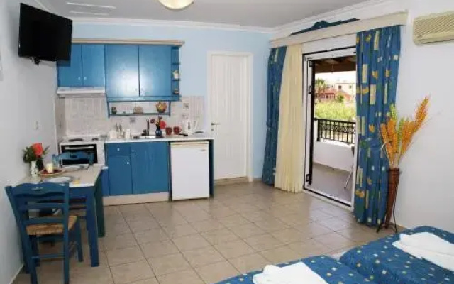 Helen Apartments & Studios