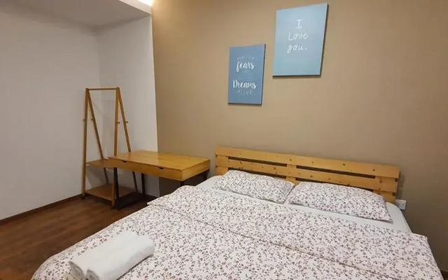 Lovely Vivacity Jazz Suite 1 Cozy Condo 2 Card LV9