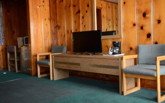 Horse Cave Motel