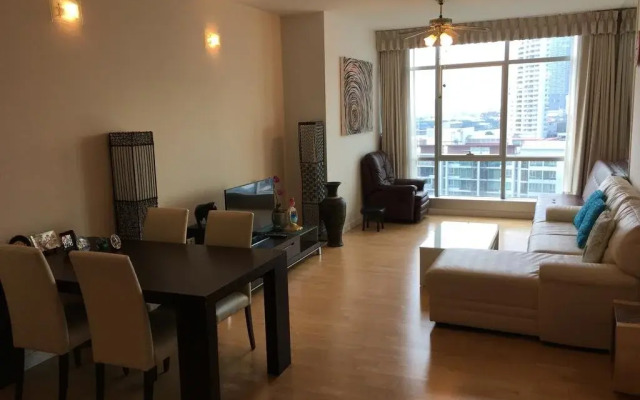 Bangkok Riverside Condo