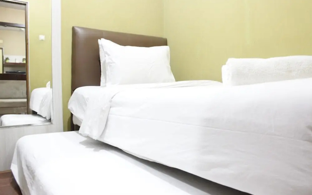 Parquette 2BR Gateway Ahmad Yani Cicadas Apartment