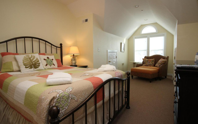 Bermuda Bay Resort by Kees Vaca