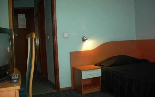 Elbrus Hotel