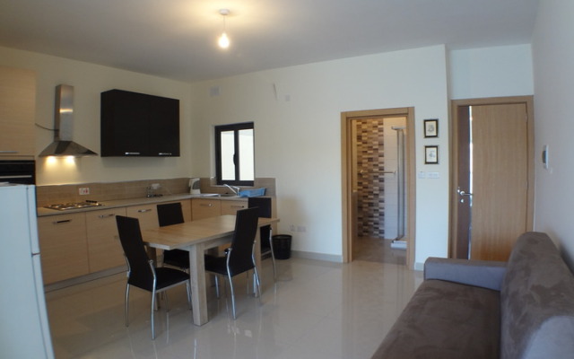 Апартаменты Eri Apartment 072 Каура комната для гостей