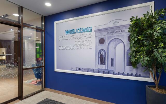 Гостиница Hampton by Hilton Astana Triumphal Arch Казахстан, Нур-Султан - 1 отзыв об отеле, цены и фото номеров - забронировать гостиницу Hampton by Hilton Astana Triumphal Arch онлайн вид на фасад