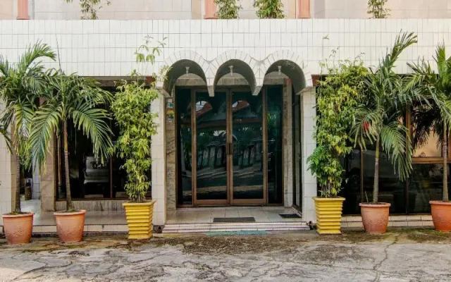 Hotel Tampan by OYO Rooms