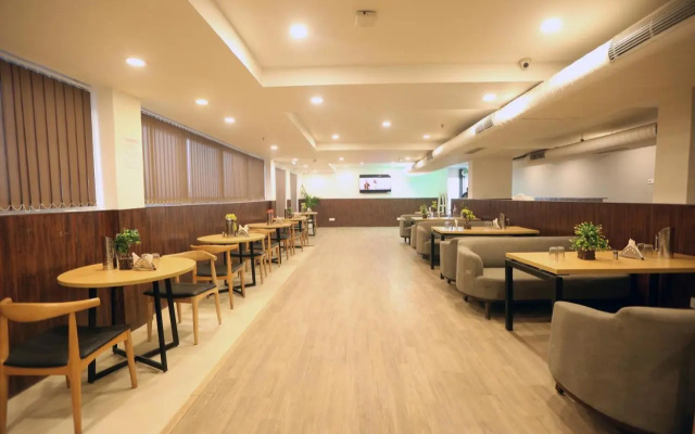 The Roseman Hotel and Suites