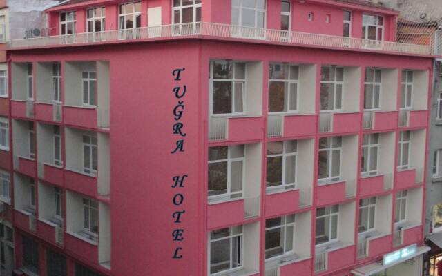 Tugra Hotel вид на фасад